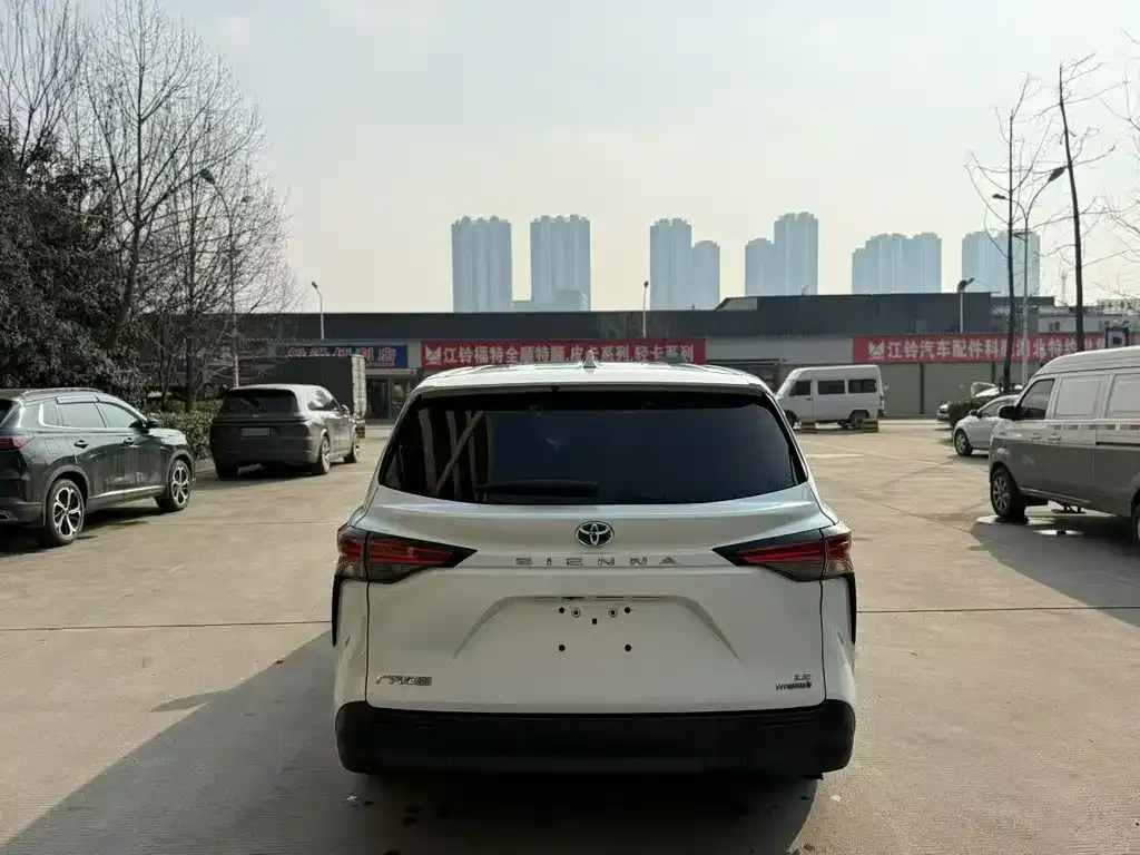 Toyota Sienna 2022 из CN, фото 9