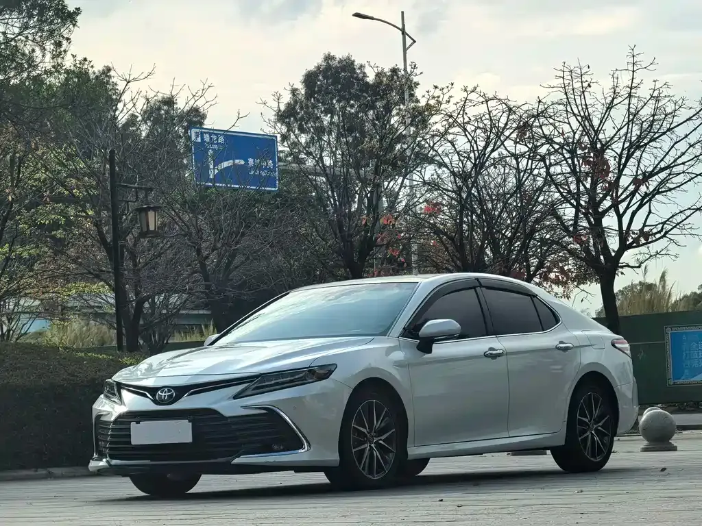 Toyota Camry 2022 из CN, фото 1
