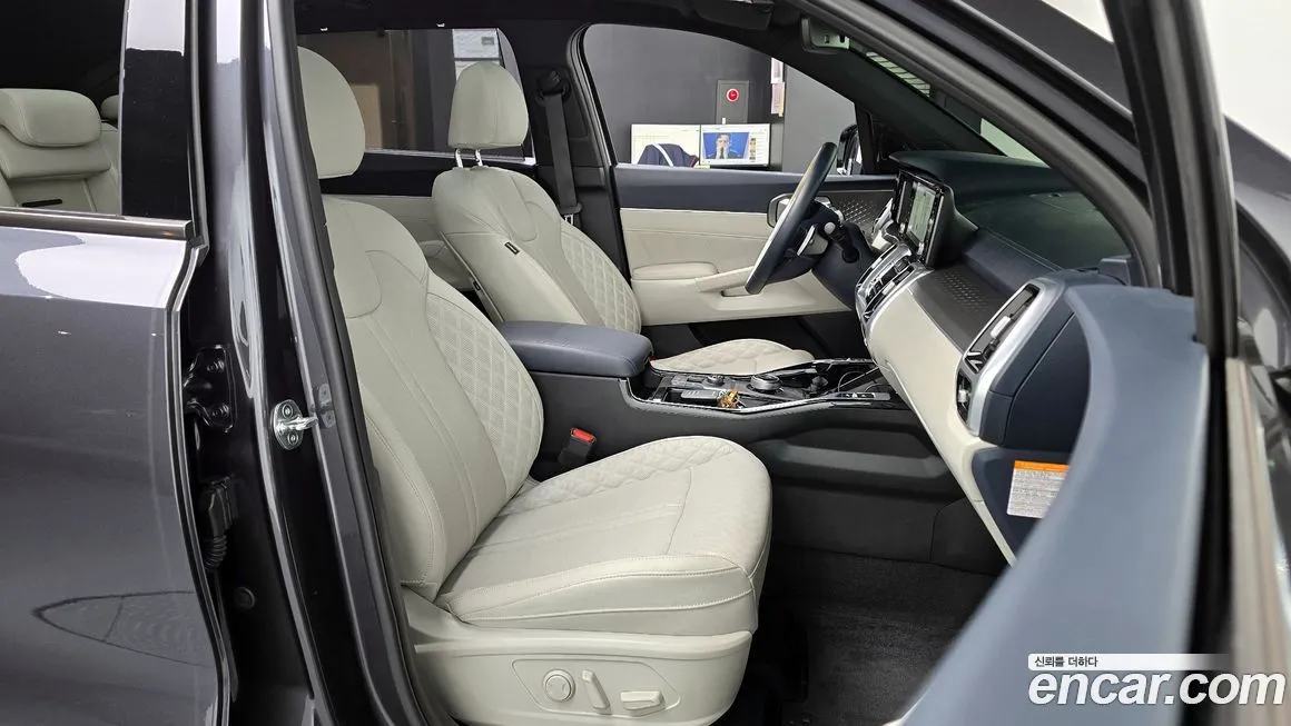 Kia Sorento — фото 8