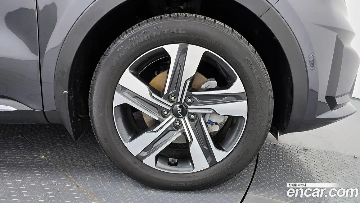Kia Sorento — фото 5