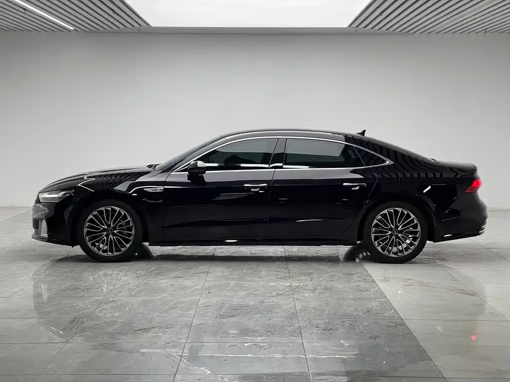 Audi A7L 2025 из CN, фото 6