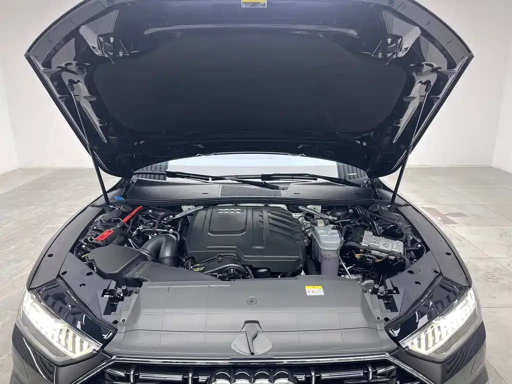 Audi A7L 2025 из CN, фото 10