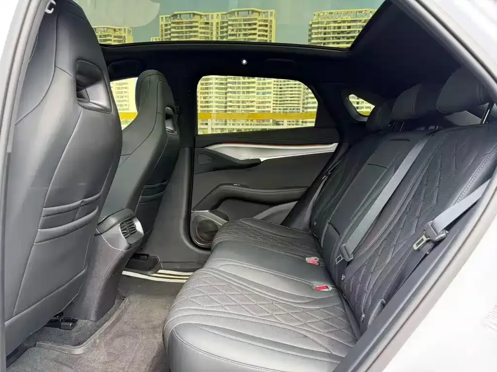 BYD Seal 07 EV — фото 2