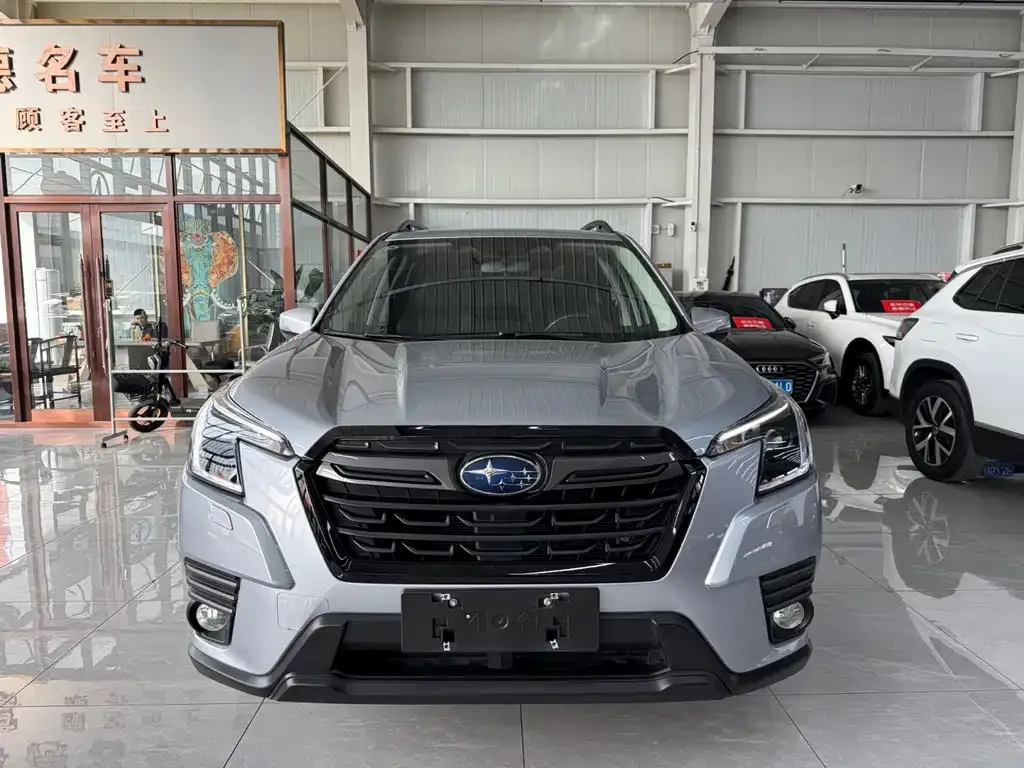Subaru Forester — фото 9