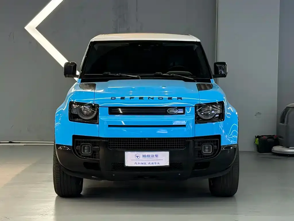 Land Rover Defender — фото 10