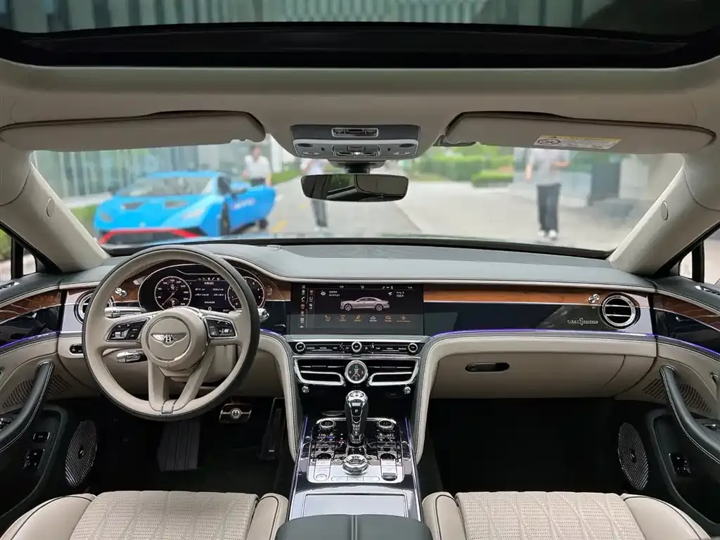 Bentley Flying Spur 2022 из CN, фото 8