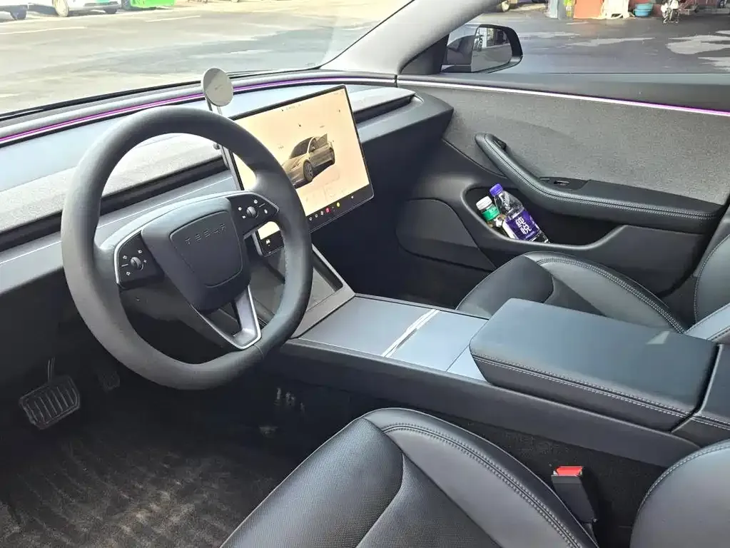 Tesla Model 3 — фото 5