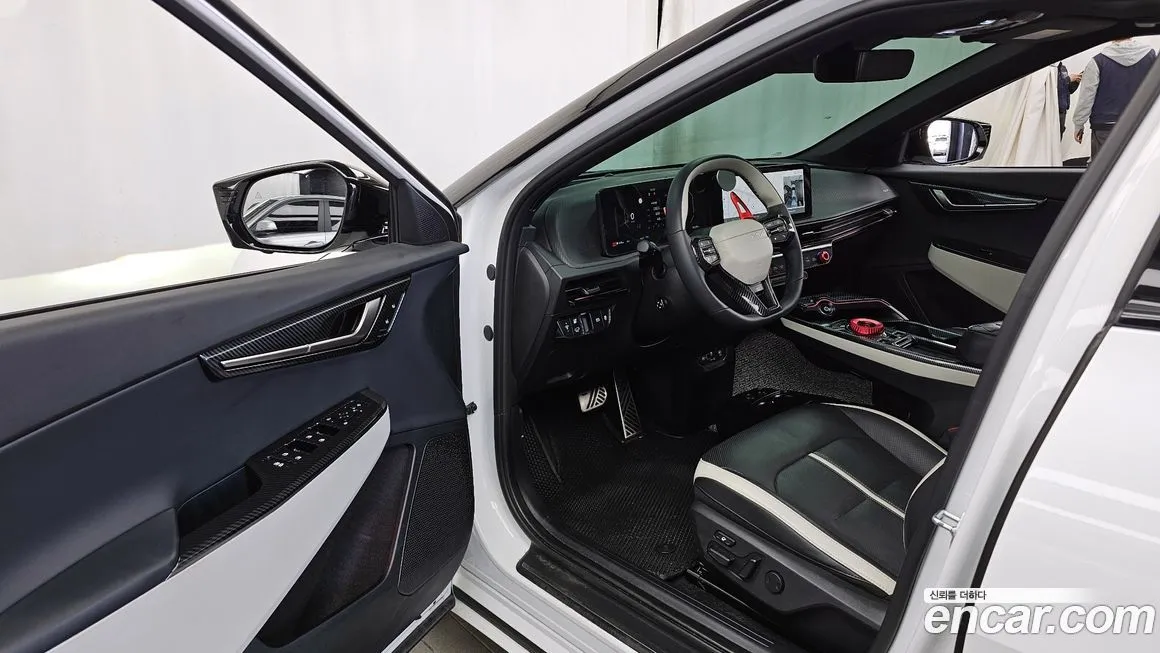 Kia EV6 — фото 10