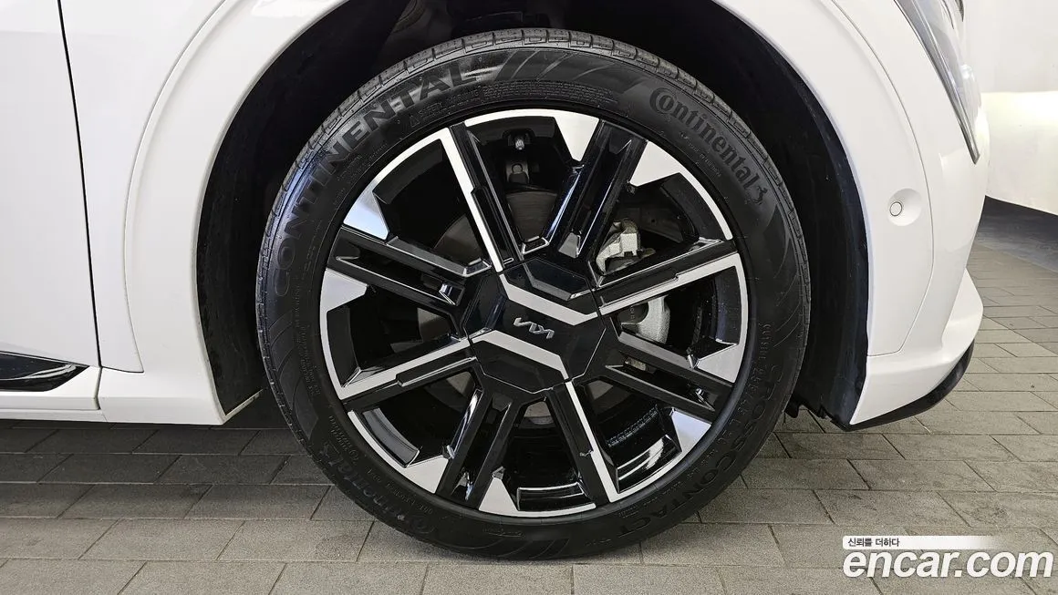 Kia EV6 — фото 7