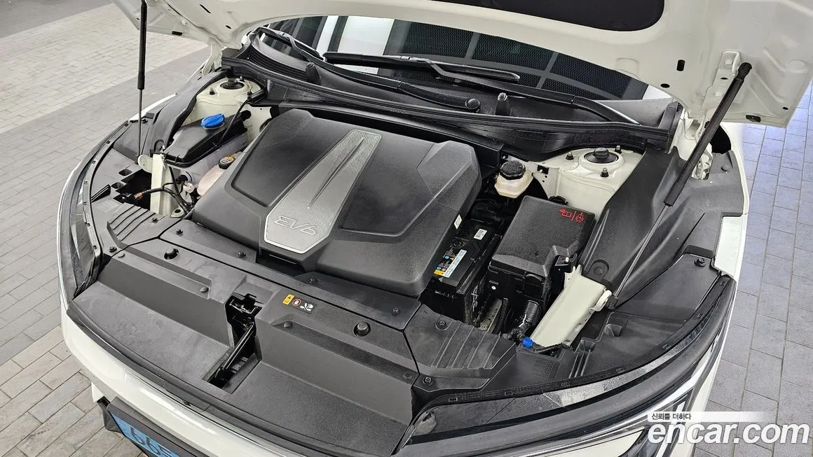 Kia EV6 — фото 9