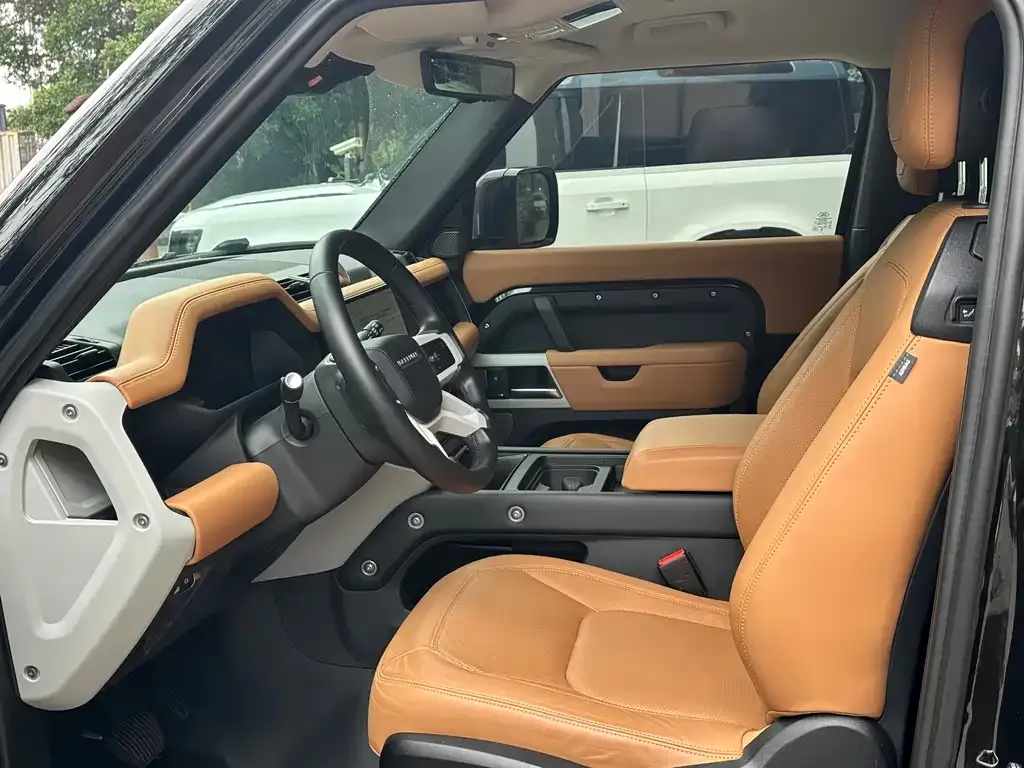 Land Rover Defender 2024 из CN, фото 2