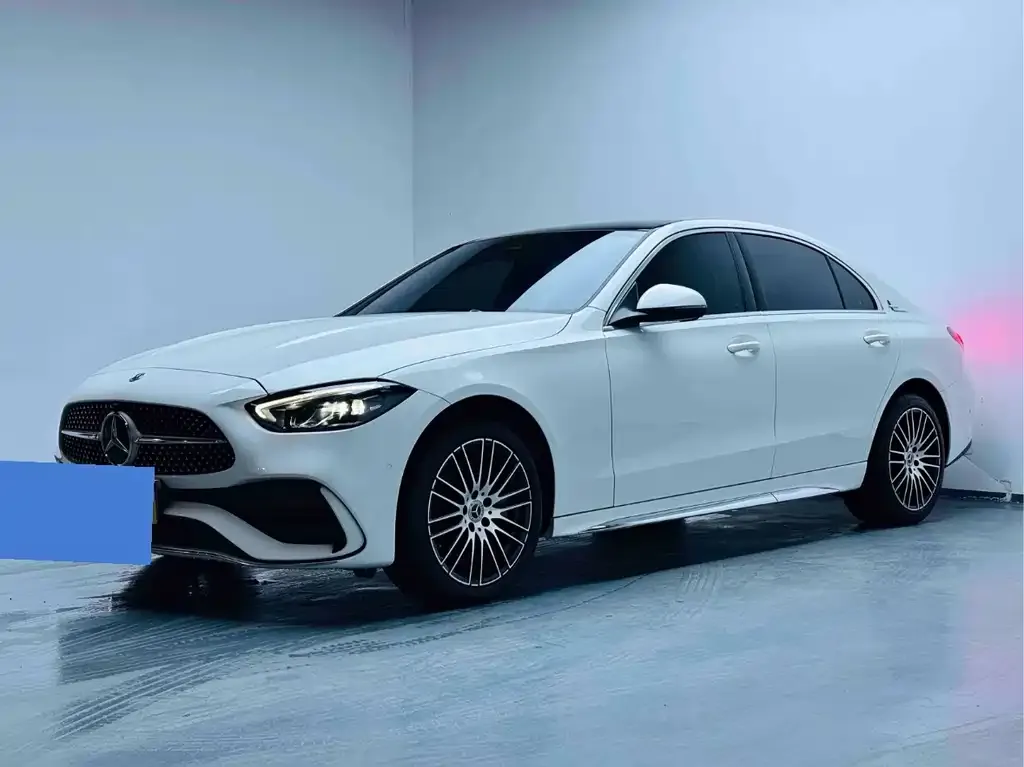 Mercedes-Benz C-Class — фото 1