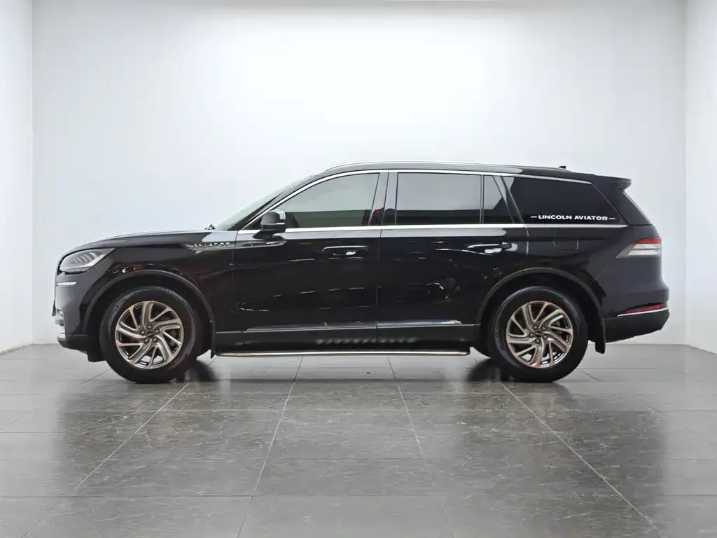 Lincoln Aviator 2021 из CN, фото 2