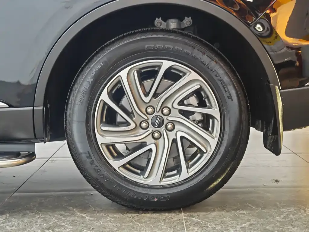 Lincoln Aviator 2021 из CN, фото 7