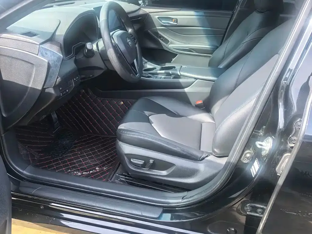 Toyota Avalon 2022 из CN, фото 2