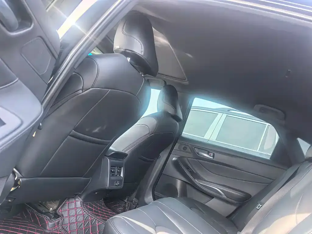 Toyota Avalon 2022 из CN, фото 9