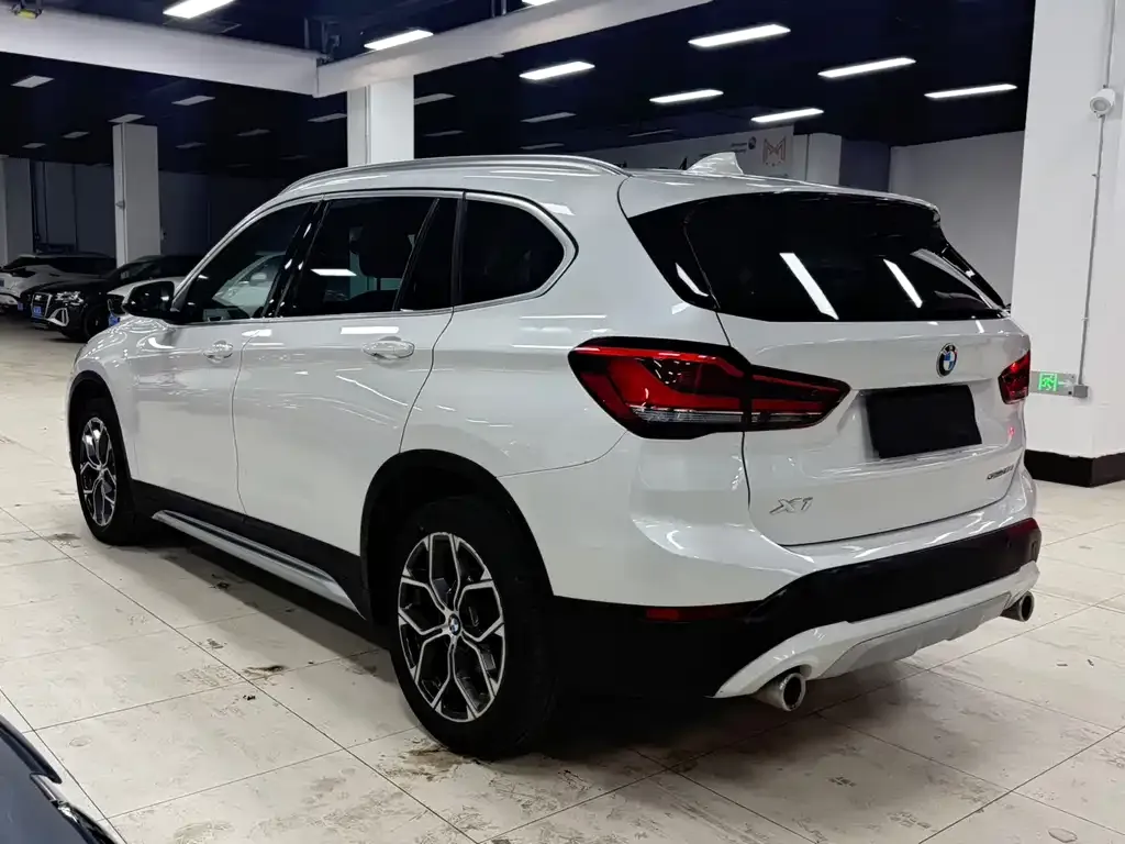 BMW X1 — фото 2