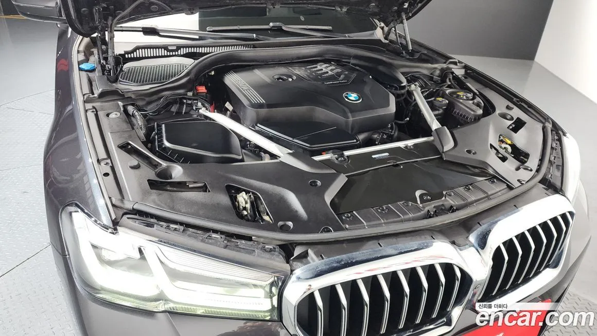 BMW 5-Series 2021 из KR, фото 8
