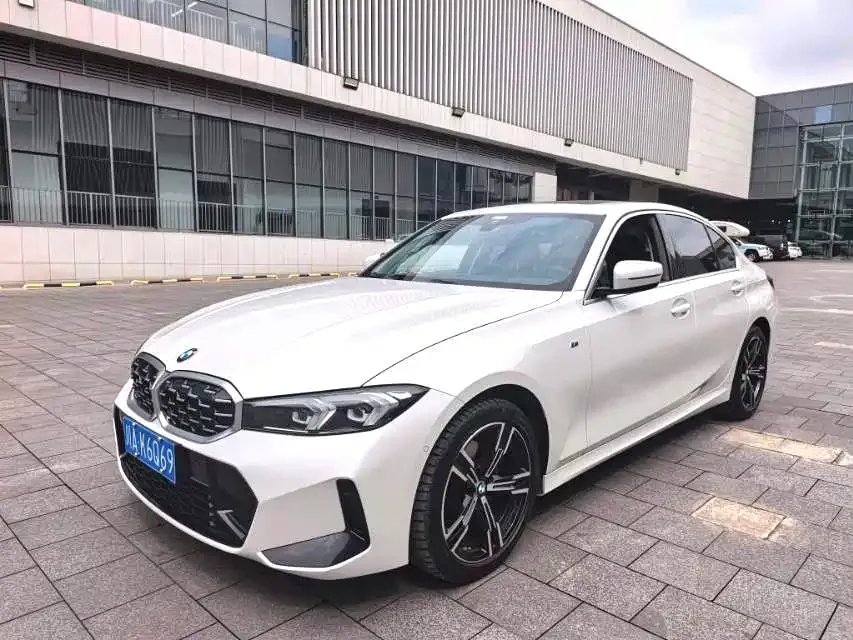 BMW 3 Series — фото 1