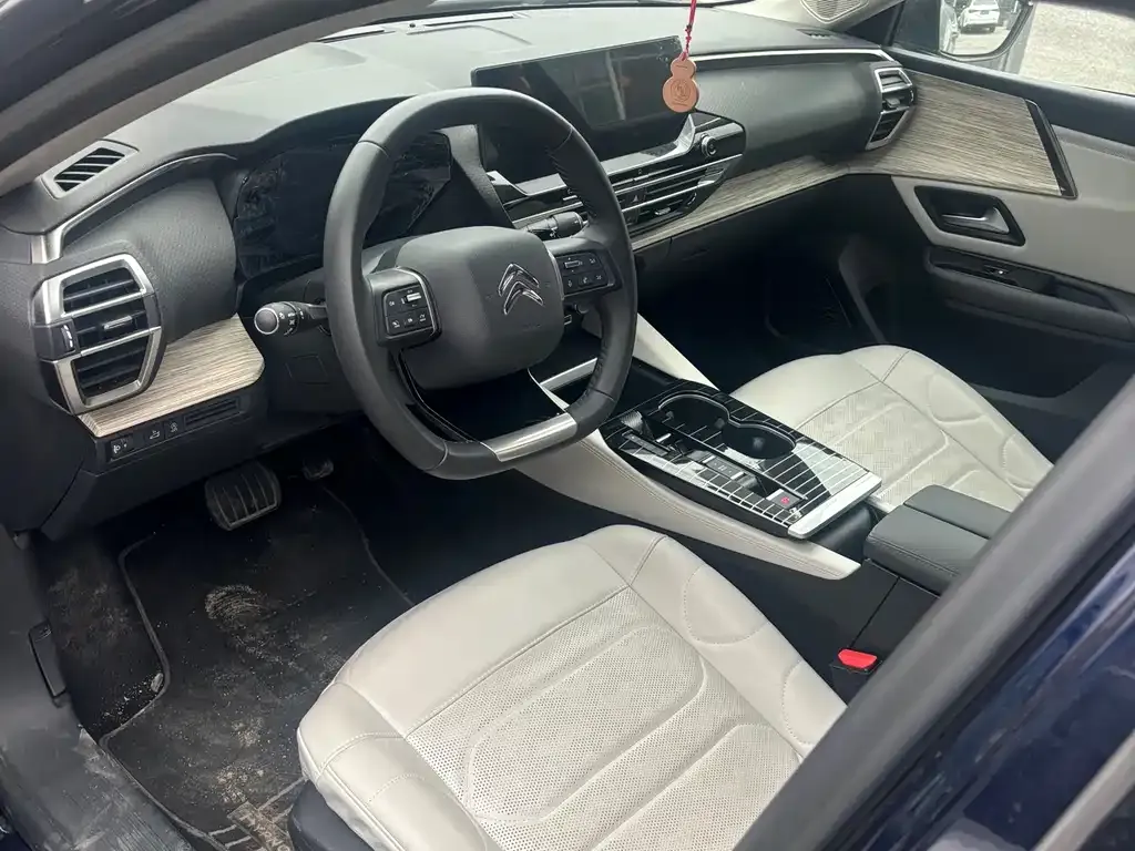 Citroen C5 X 2024 из CN, фото 3