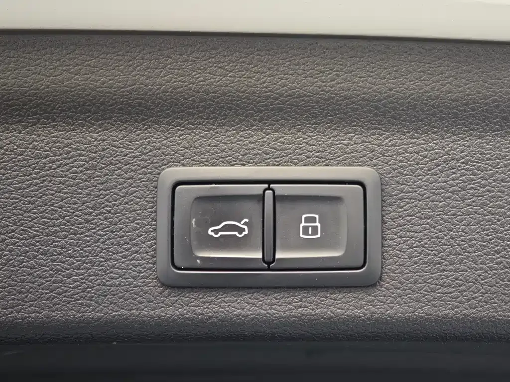 Audi Q3 2023 из CN, фото 10