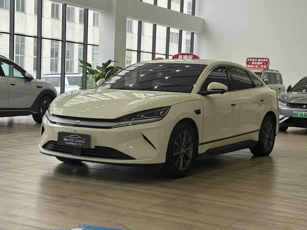 BYD Qin L — фото 1