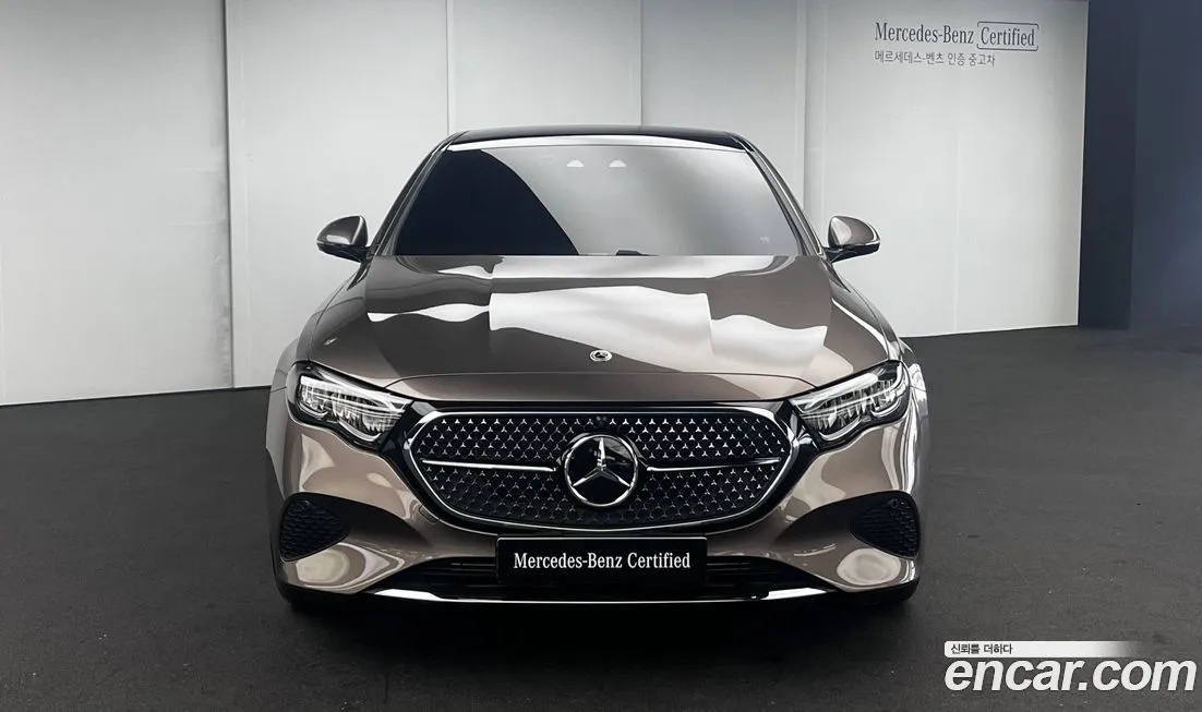 Mercedes-Benz E-Class — фото 10