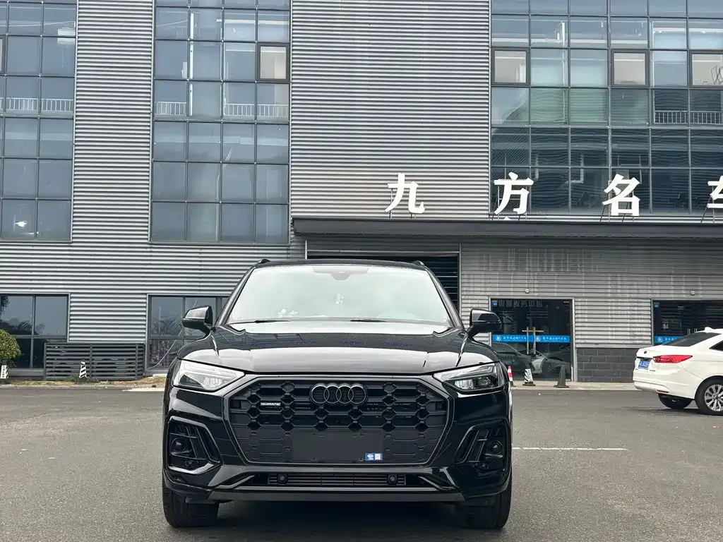 Audi Q5L 2023 из CN, фото 9