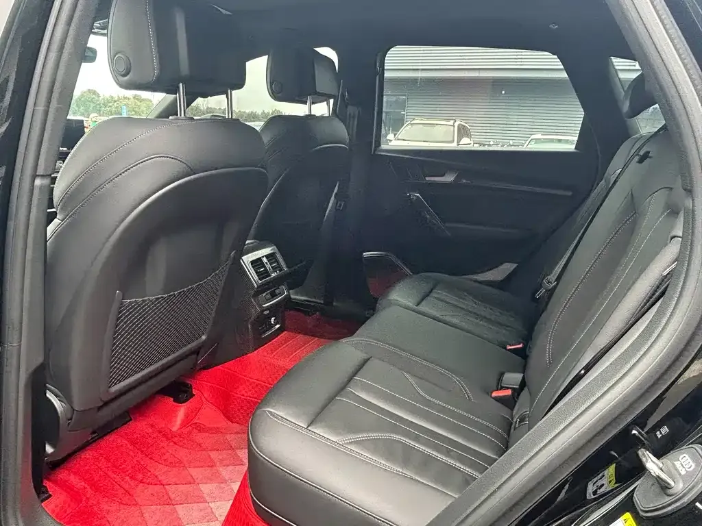 Audi Q5L 2023 из CN, фото 10
