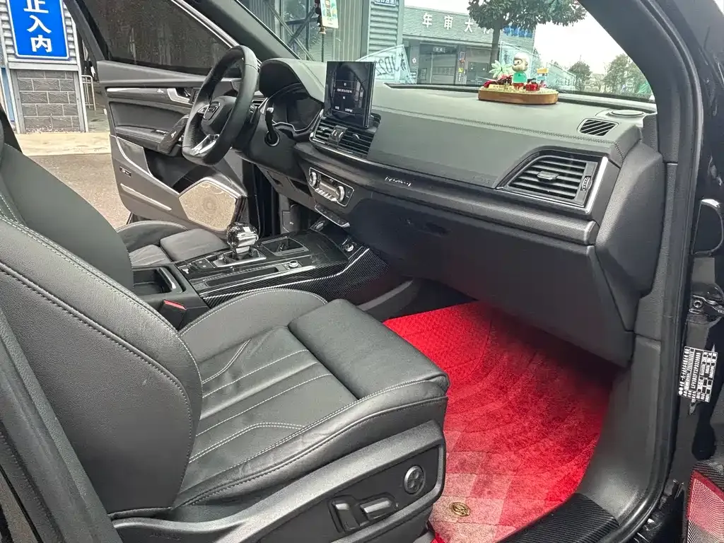 Audi Q5L 2023 из CN, фото 3
