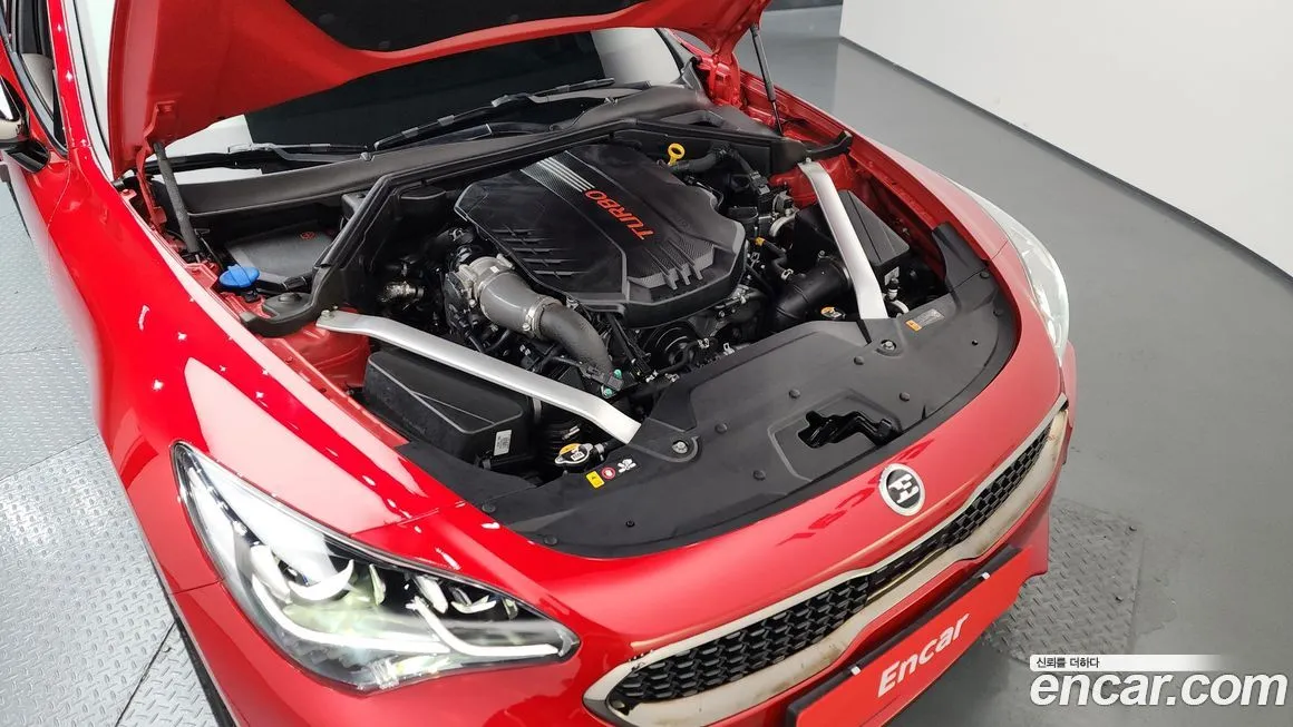 Kia Stinger — фото 10