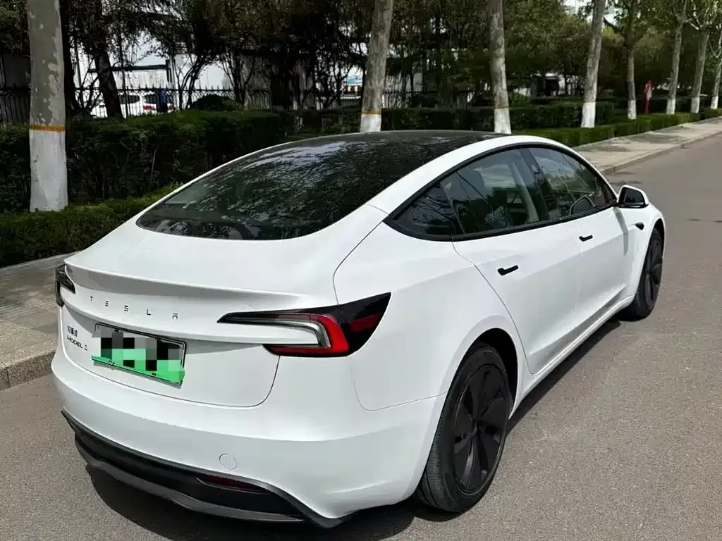 Tesla Model 3 2025 из CN, фото 8