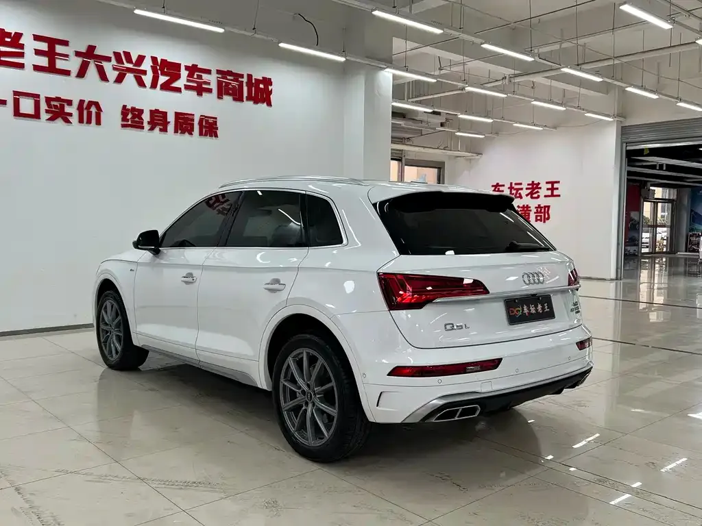 Audi Q5L 2022 из CN, фото 10