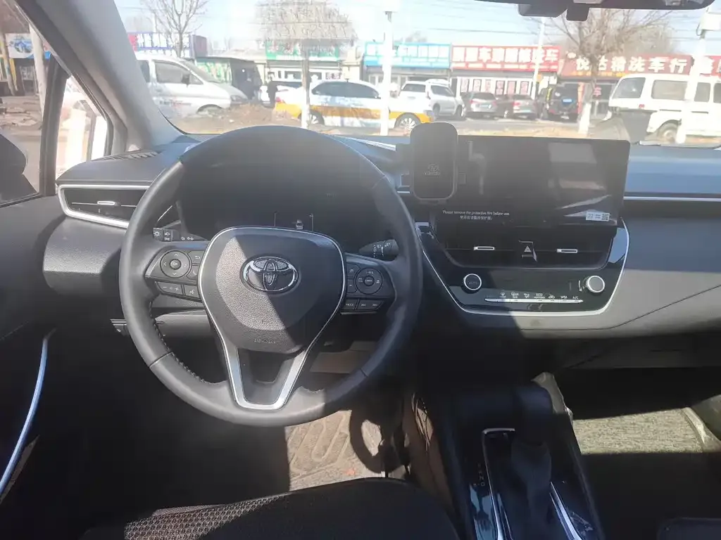 Toyota Corolla 2025 из CN, фото 4
