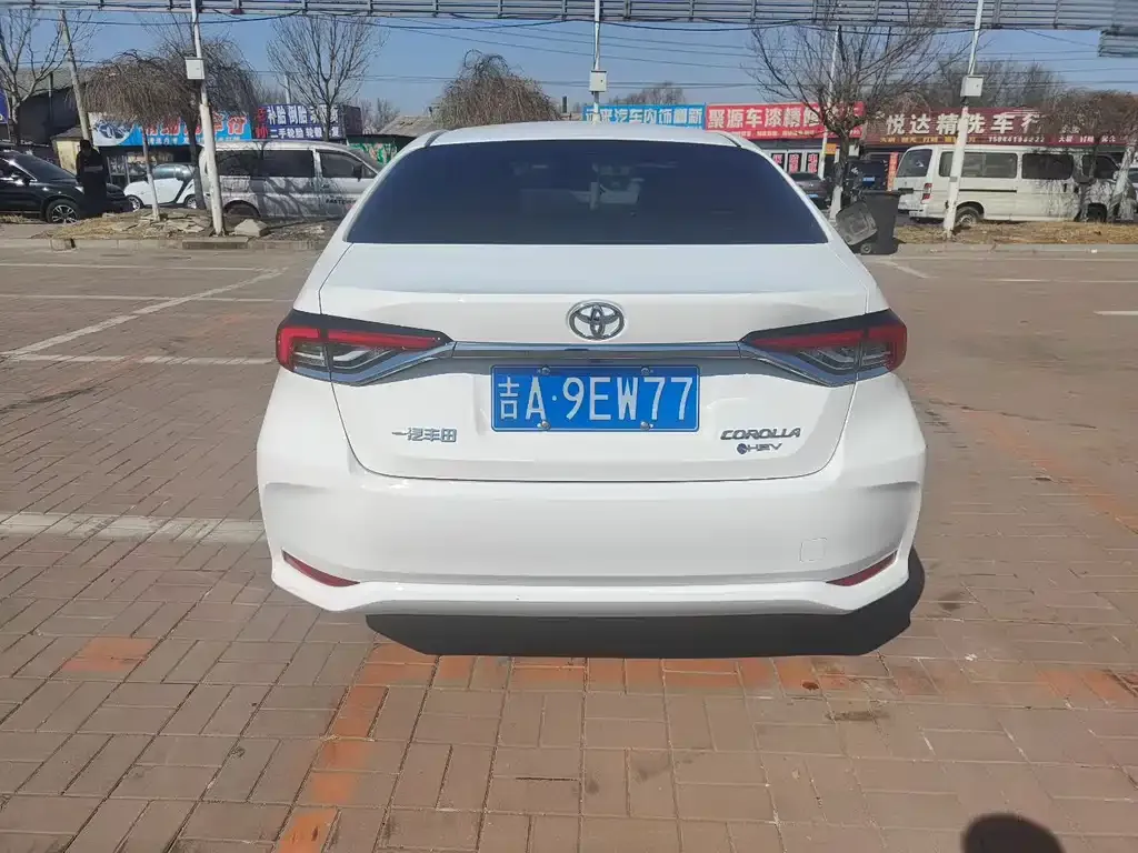 Toyota Corolla 2025 из CN, фото 8