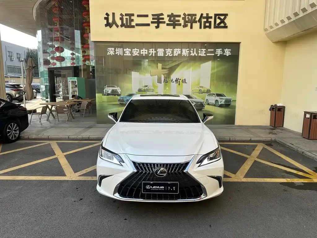 Lexus ES 2023 из CN, фото 4