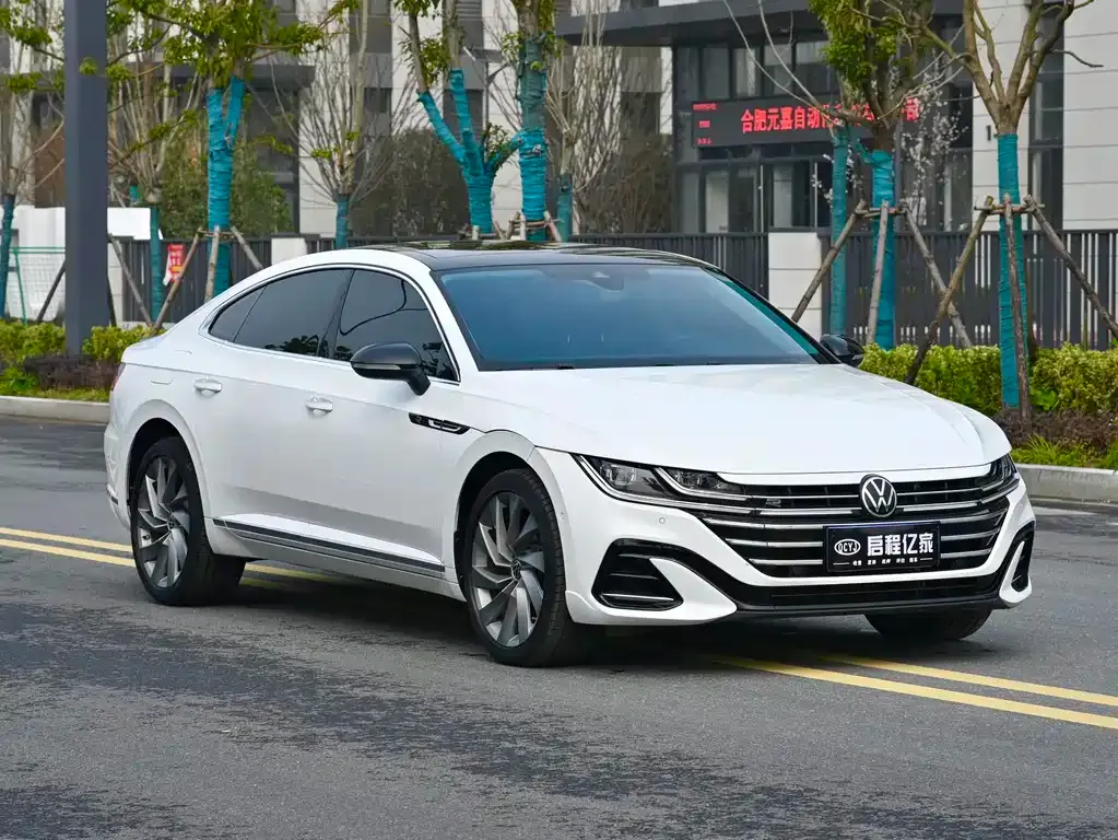 Volkswagen CC 2023 из CN, фото 10
