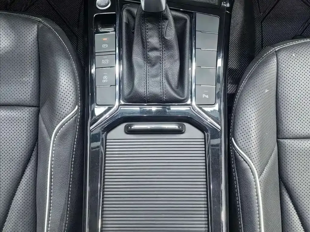 Volkswagen Passat — фото 6