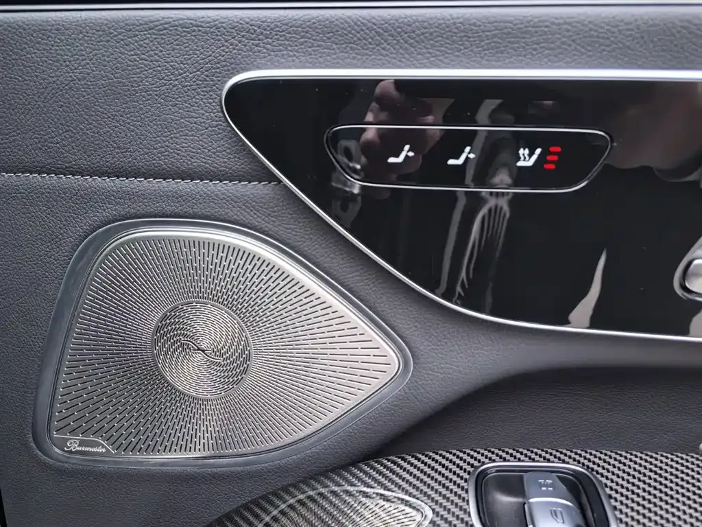 Mercedes-Benz EQS AMG — фото 10
