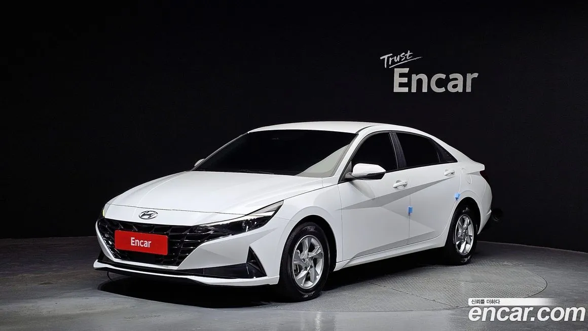 Hyundai AVANTE — фото 1