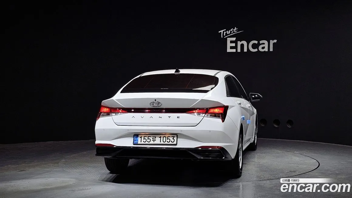 Hyundai AVANTE — фото 8