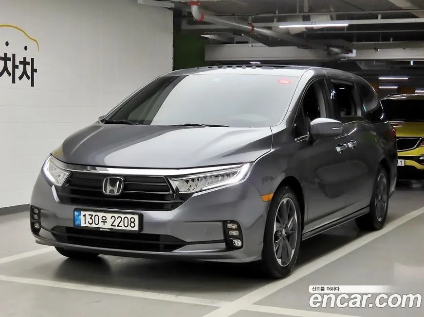Honda Odyssey — фото 1