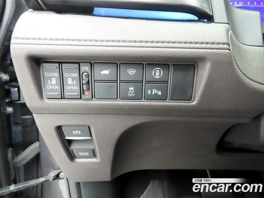 Honda Odyssey — фото 10