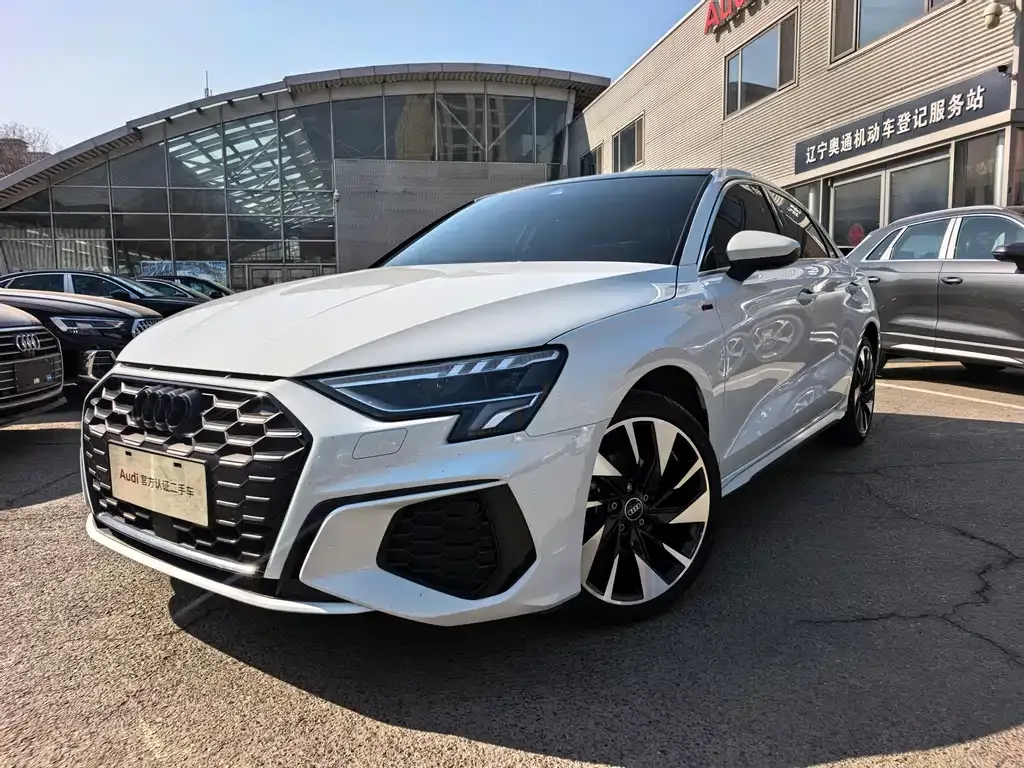 Audi A3 2022 из CN, фото 1