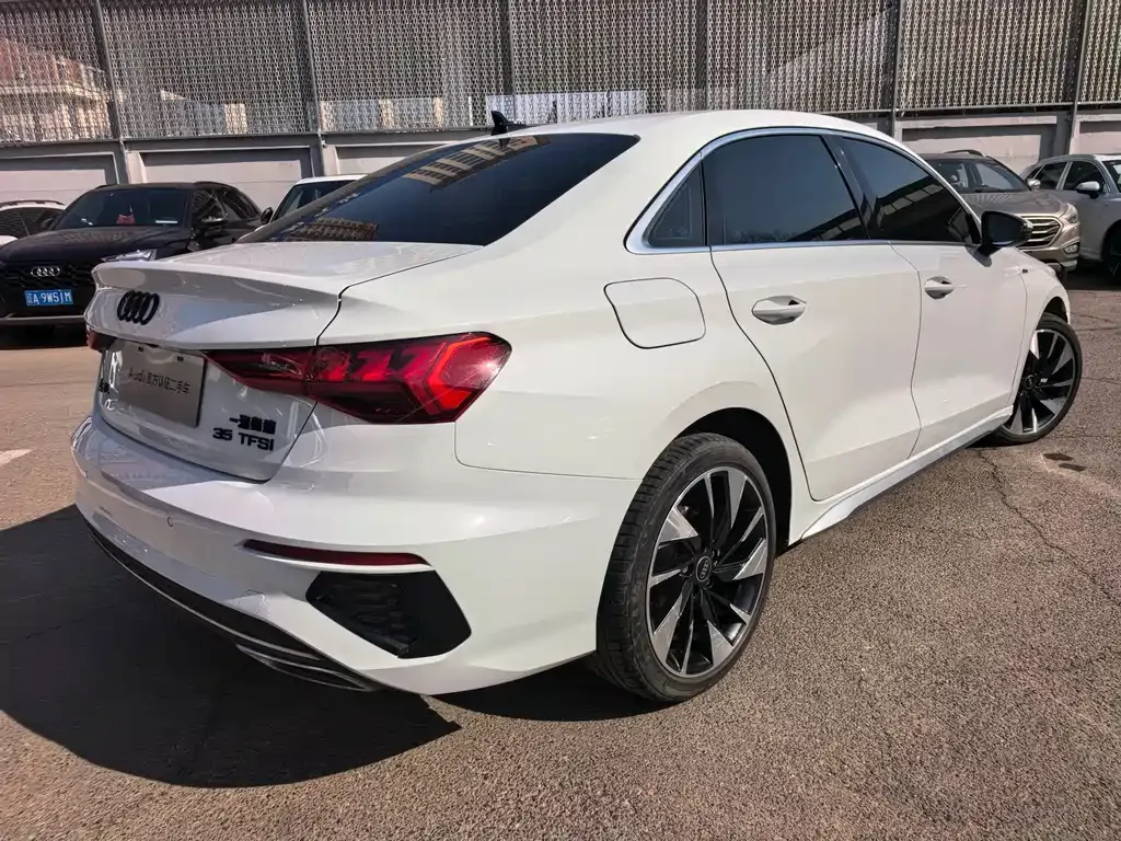 Audi A3 2022 из CN, фото 6