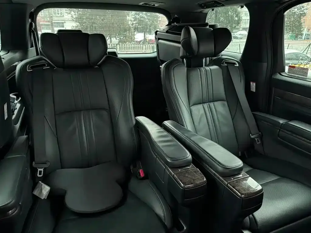 Toyota Alphard 2022 из CN, фото 4