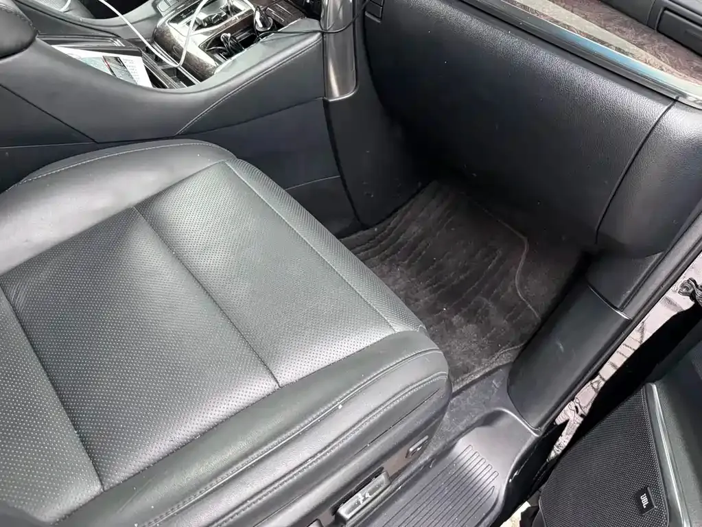 Toyota Alphard 2022 из CN, фото 9