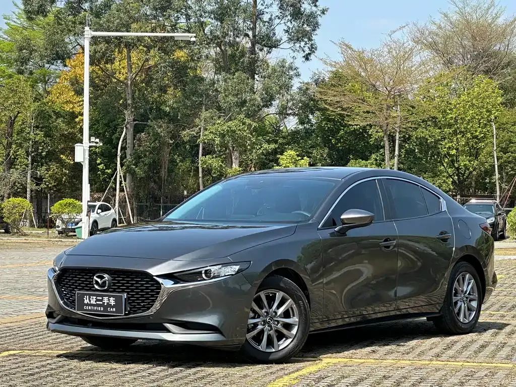 Mazda 3 Axela 2024 из CN, фото 1