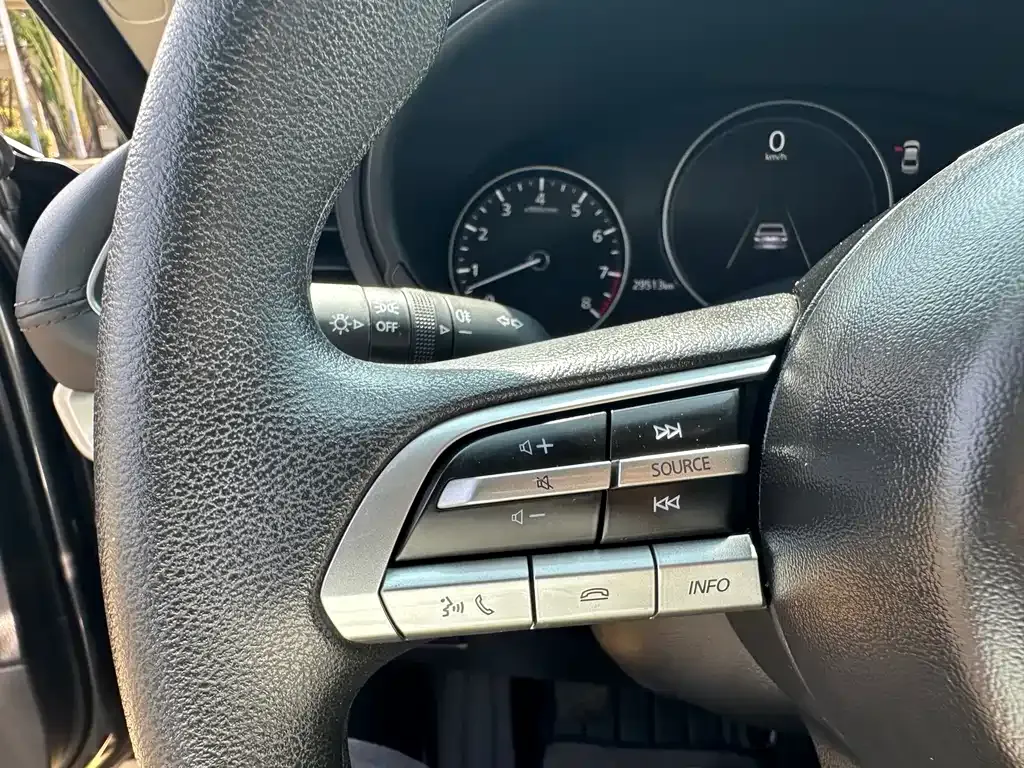 Mazda 3 Axela 2024 из CN, фото 10
