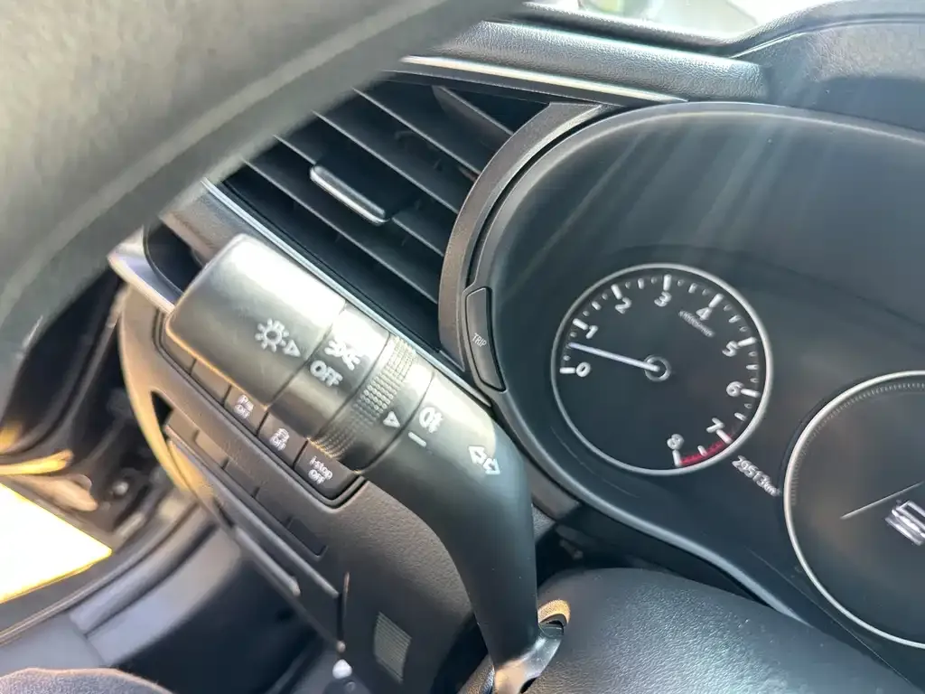 Mazda 3 Axela 2024 из CN, фото 6